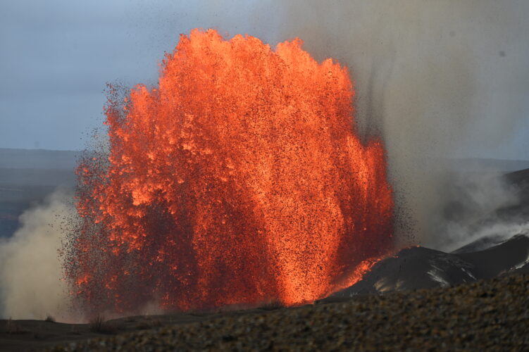Kilauea sets record for lava fountaining episodes in any 1 eruption
